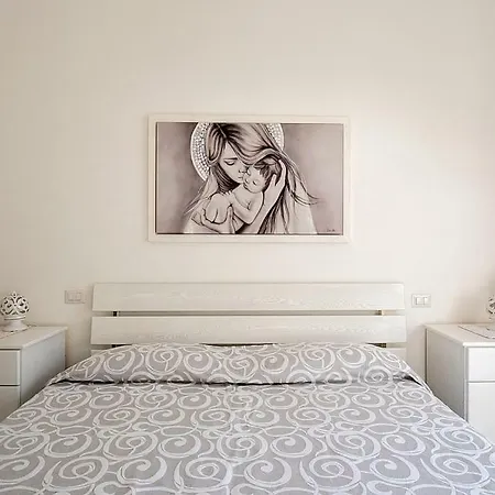 Sirenuse Sleeps 6 Air Con Wifi Villa